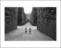 #11. Версай, 2013, цикъл ”Деца“ пигментен отпечатък, 40 x 50 см., рамка цена: 120лв
